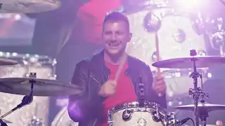 ČESKOSLOVENSKO BRATRSTVÍ – Novoroční hard-rock nu-metal píseň 🎸🎆 (31.12.2025)